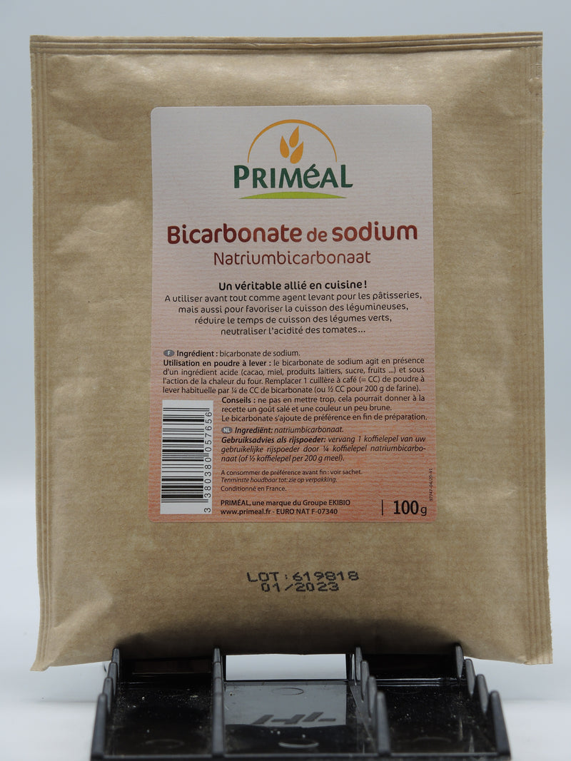 Bicarbonate de sodium, épices, aromates, herbes